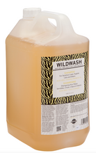 Load image into Gallery viewer, WildWash Shampoo For Sensitive Coats, Puppies, Cats And Kittens 32:1
